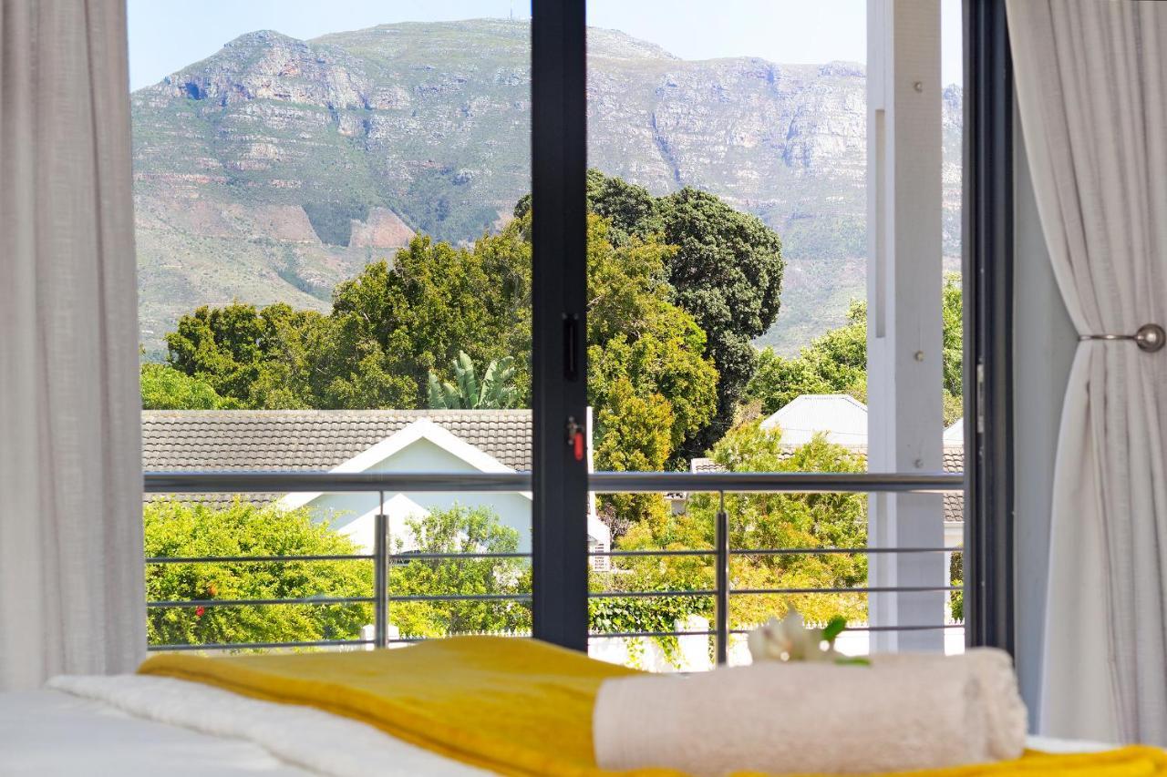 2 On Lismore Guesthouse Tokai Екстер'єр фото