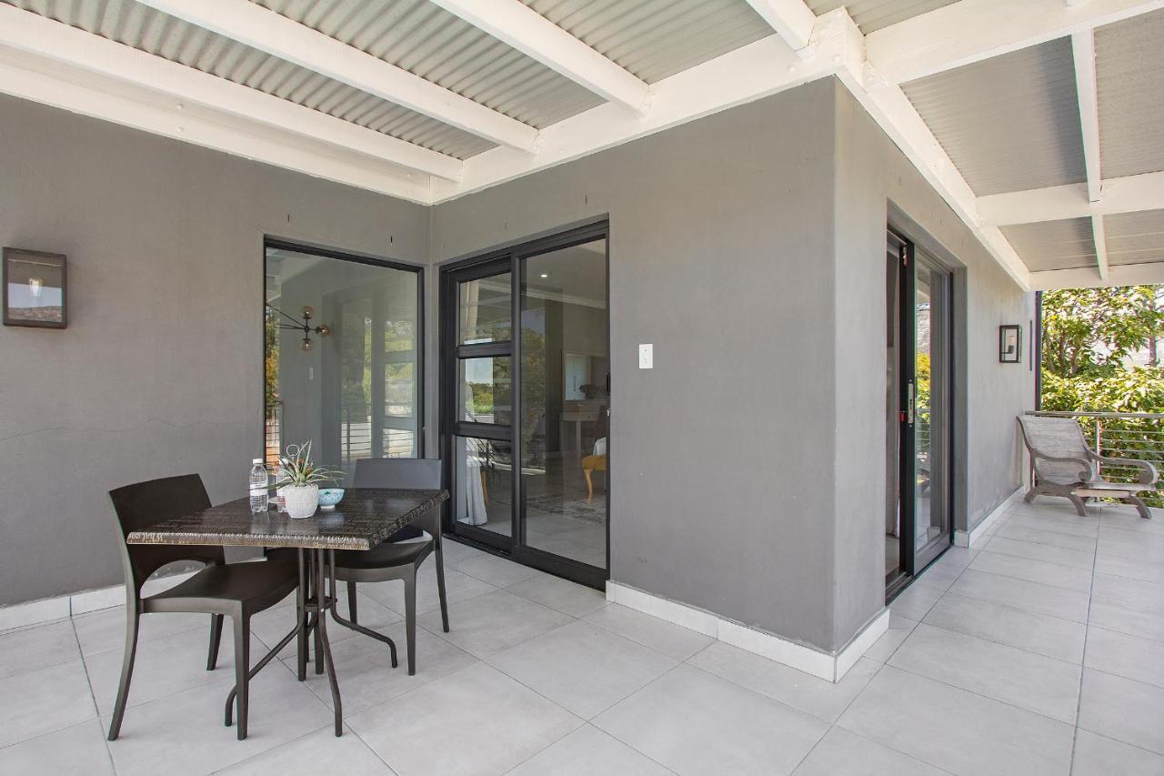 2 On Lismore Guesthouse Tokai Екстер'єр фото