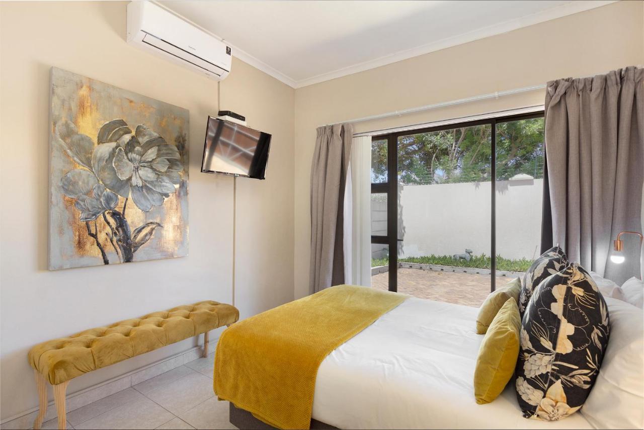 2 On Lismore Guesthouse Tokai Екстер'єр фото