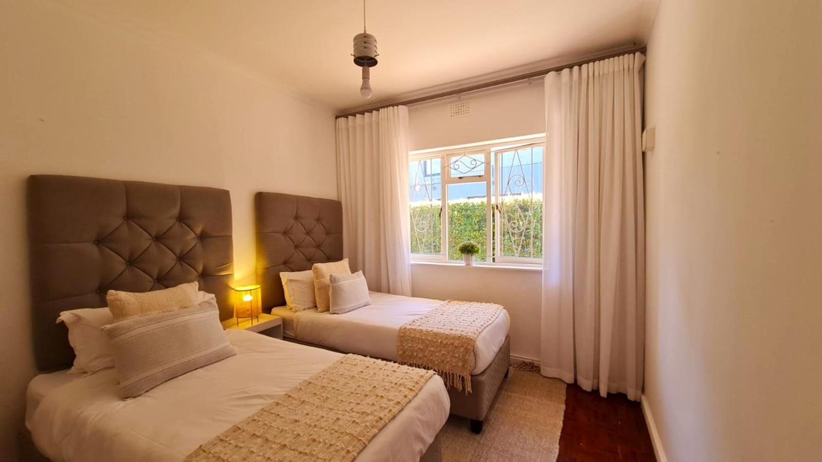 2 On Lismore Guesthouse Tokai Екстер'єр фото