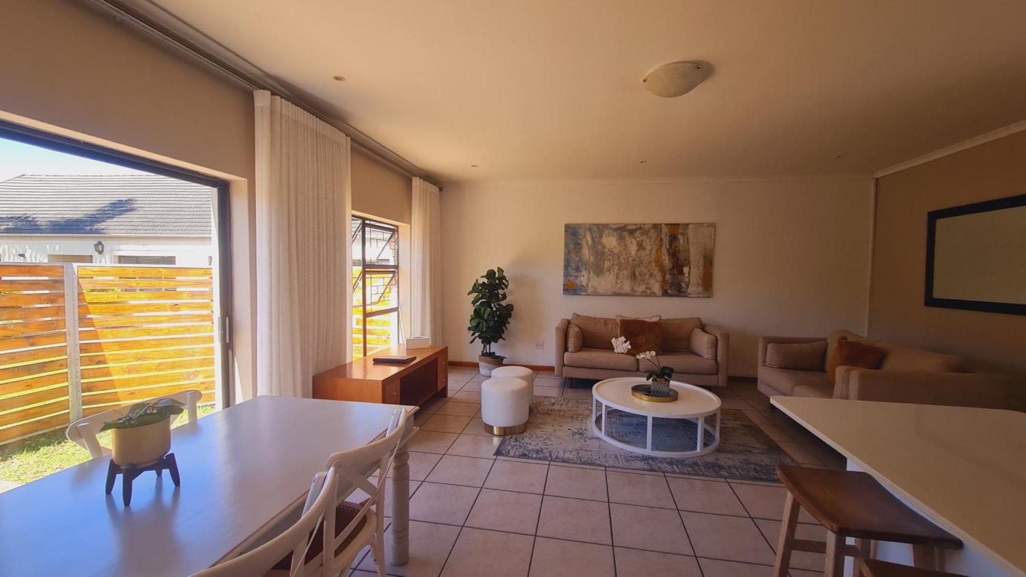 2 On Lismore Guesthouse Tokai Екстер'єр фото